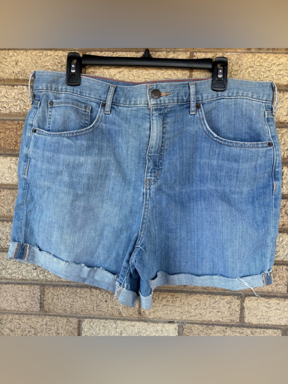 NWT Eddie Bauer Light Blue Denim Roll-Cuff Shorts